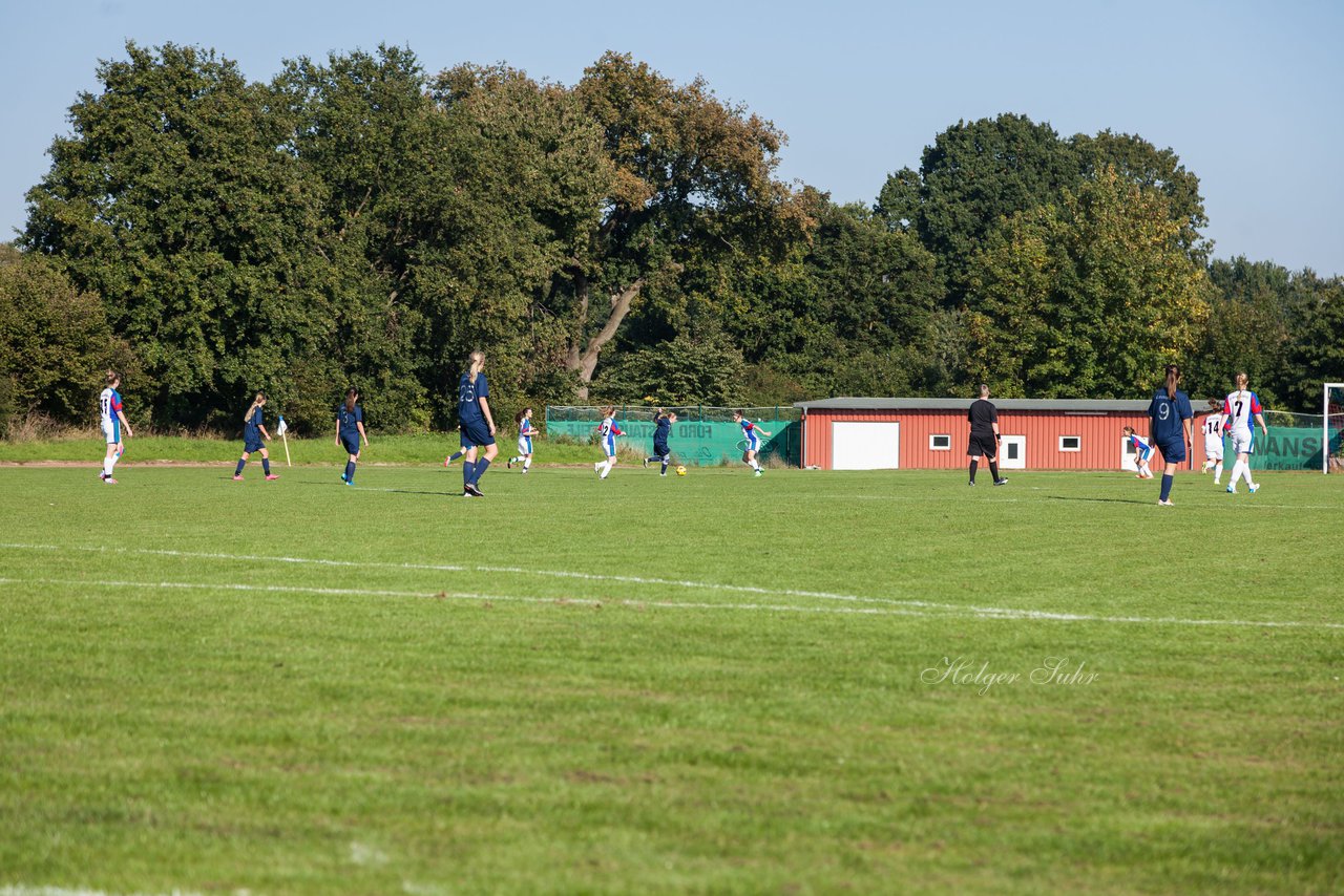 Bild 423 - B-Juniorinnen Krummesser SV - SV Henstedt Ulzburg : Ergebnis: 0:3